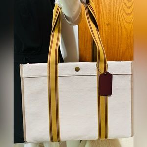 COACH's Spin Tote 42